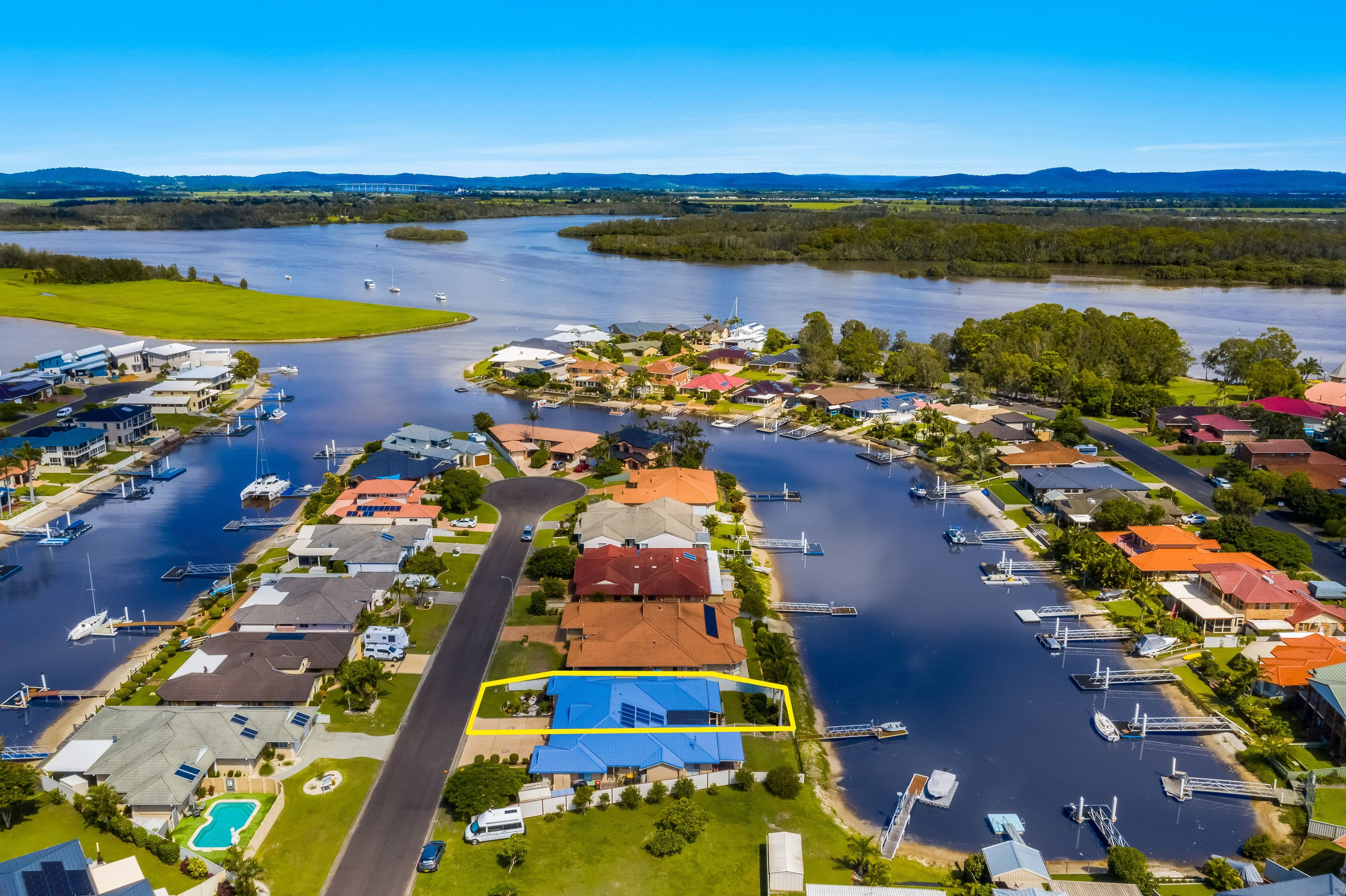 1/2 Nabilla Court, Yamba NSW 2464, Yamba - Thumbnail 2