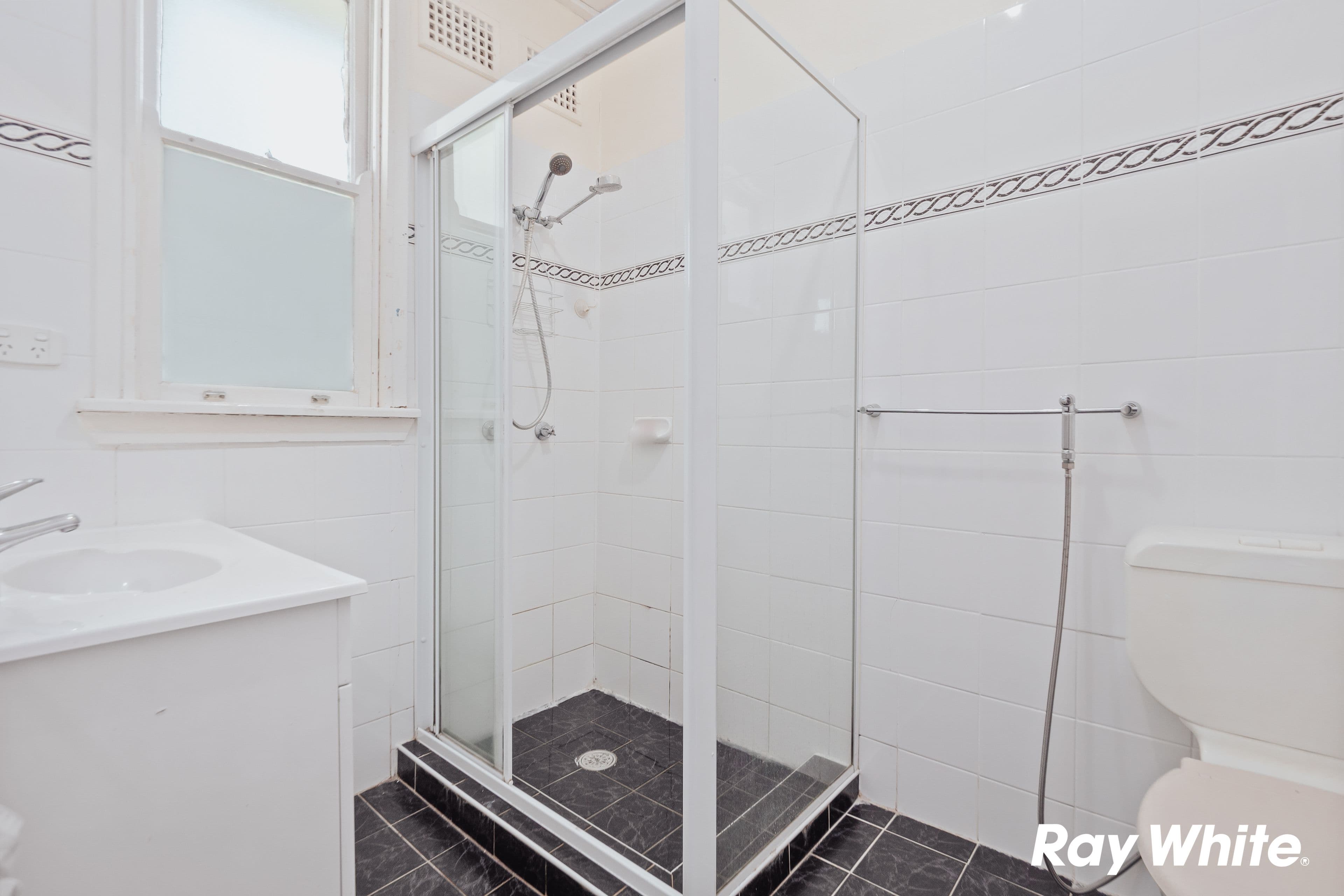 6 Dulcie Street, Seven Hills NSW 2147, Seven Hills - Thumbnail 6