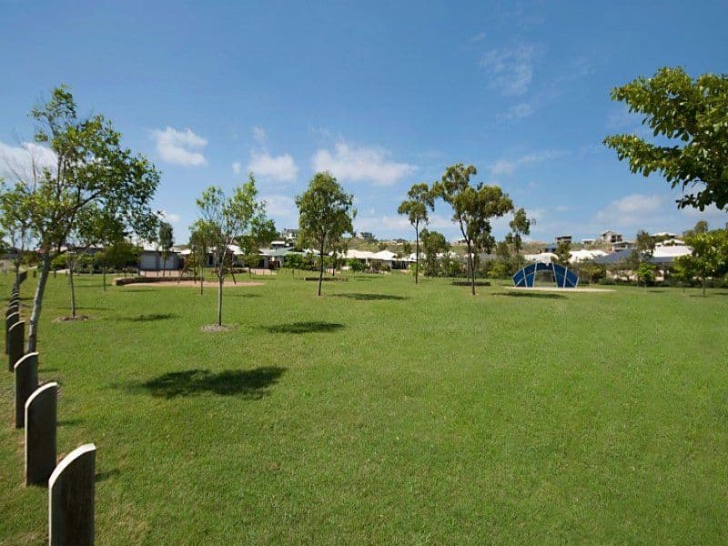 52 Shutehaven Circuit, BUSHLAND BEACH QLD 4818, Bushland Beach - Thumbnail 2