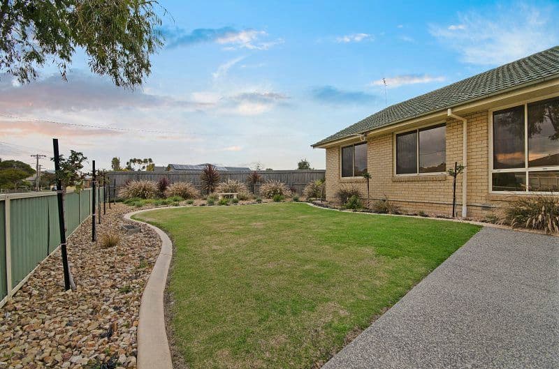 28 Mercury Crescent, Newcomb VIC 3219, Newcomb - Thumbnail 2