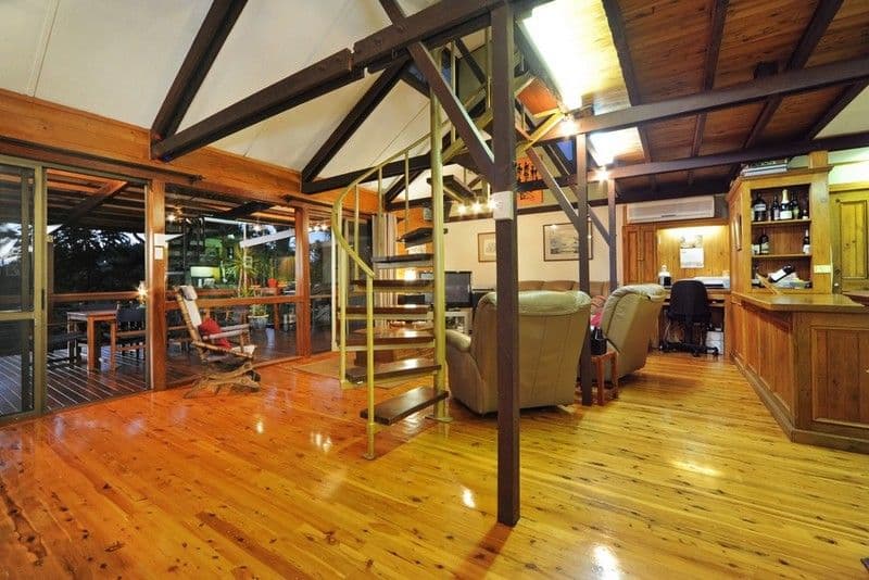 6 Wambiri Street, CANNONVALE QLD 4802, Cannonvale - Thumbnail 6