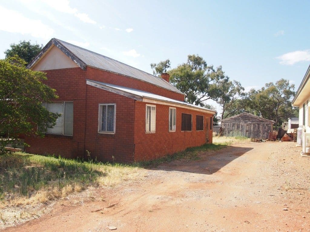 37 Mahonga Street, CONDOBOLIN NSW 2877, Condobolin - Thumbnail 2