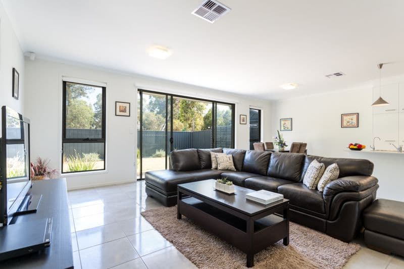 40a Greenfield Crescent, West Lakes Shore SA 5020, West Lakes Shore - Thumbnail 3