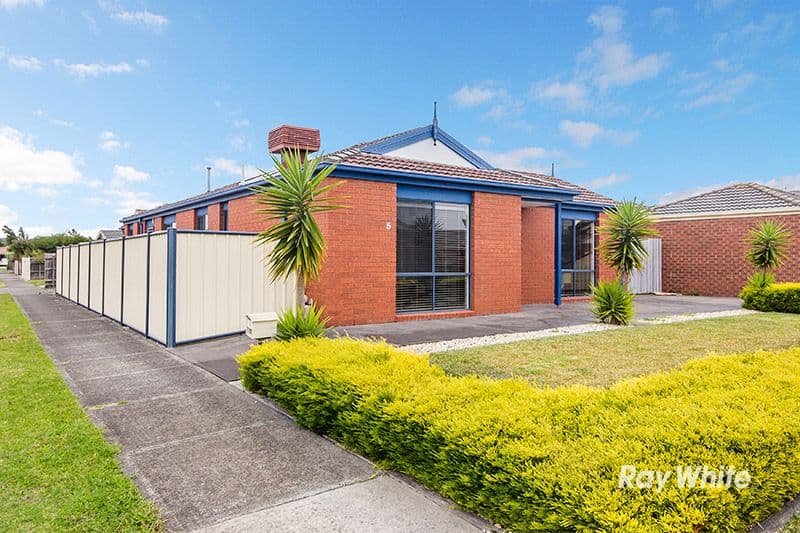 5 Gowrie Place, Cranbourne West VIC 3977, Cranbourne West - Image 1