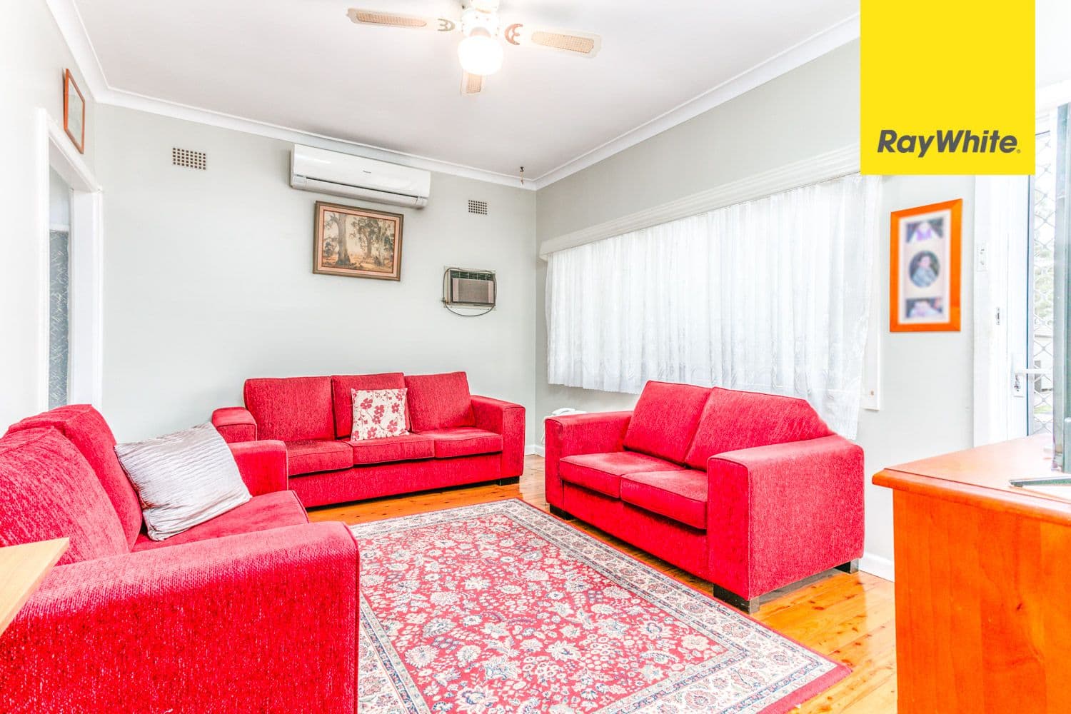 19 Leonard Street, Colyton - Thumbnail 2