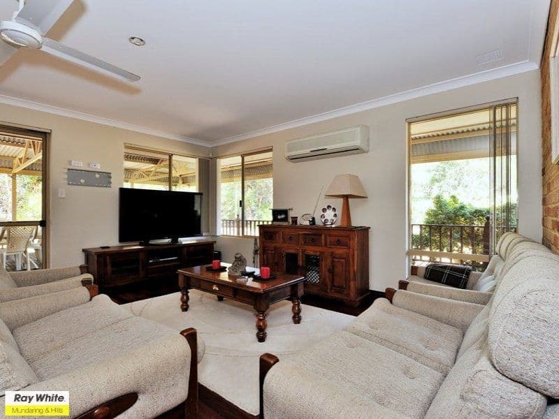 136 Clifton Street, CHIDLOW WA 6556, Chidlow - Thumbnail 7