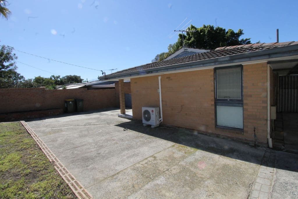 12 Brinckley Crescent, Koondoola WA 6064, Koondoola - Thumbnail 3