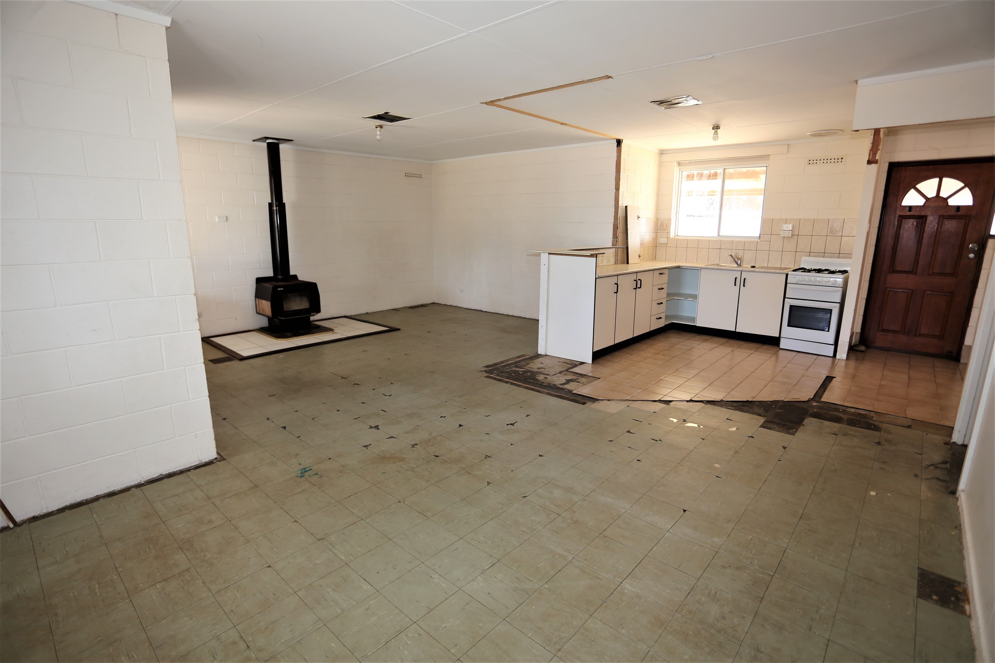 87 Saltbush Road, Kambalda West WA 6442, Kambalda West - Thumbnail 3