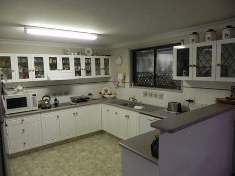 9 Cunningham Street, PITTSWORTH QLD 4356, Pittsworth - Thumbnail 2