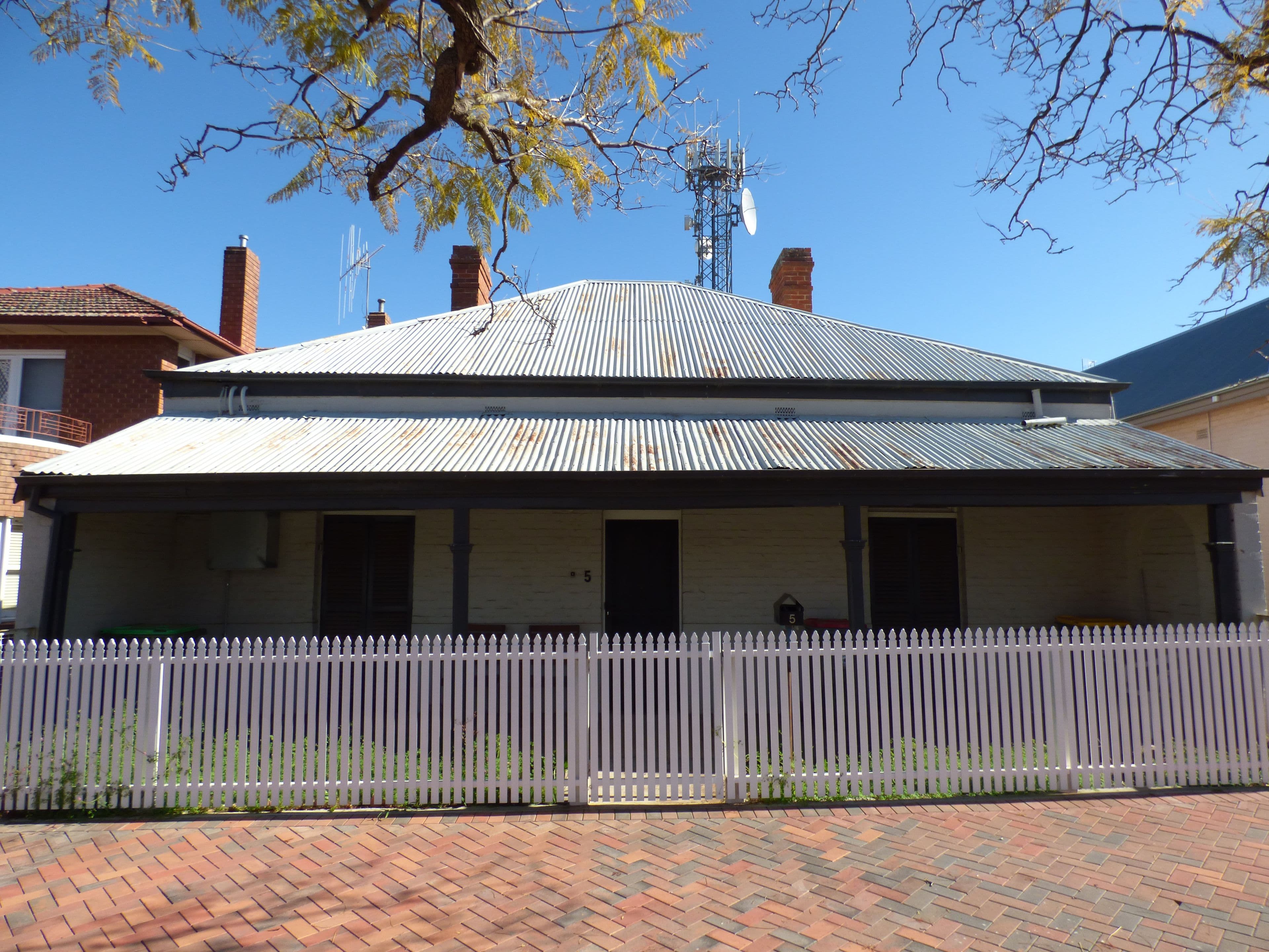 5 Harold Street, Forbes - Image 1