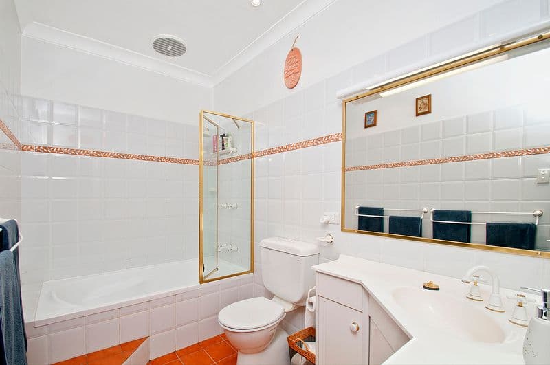 10 Tobruk Avenue, ENGADINE NSW 2233, Engadine - Thumbnail 8