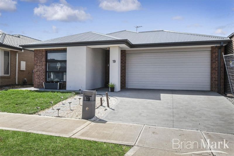 1501/572 St Kilda Road, Tarneit - Image 1