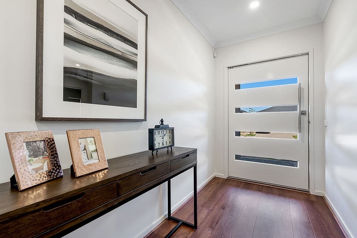 28 Elvire Road, Craigieburn VIC 3064, Craigieburn - Thumbnail 2