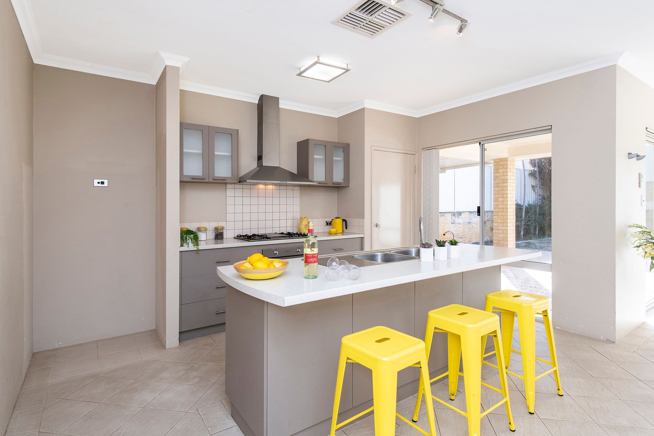 15 Smithers Parkway, Baldivis WA 6171, Baldivis - Thumbnail 2