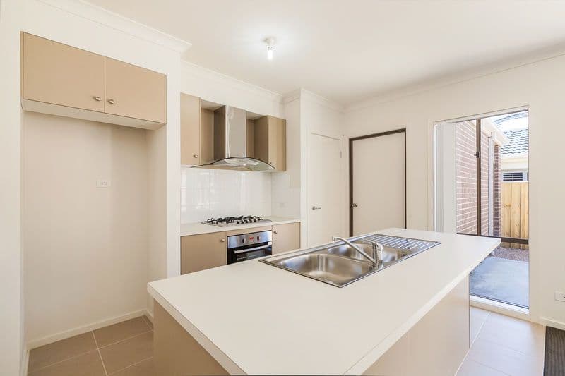 13 Joyfields Place, WOLLERT VIC 3750, Wollert - Thumbnail 2