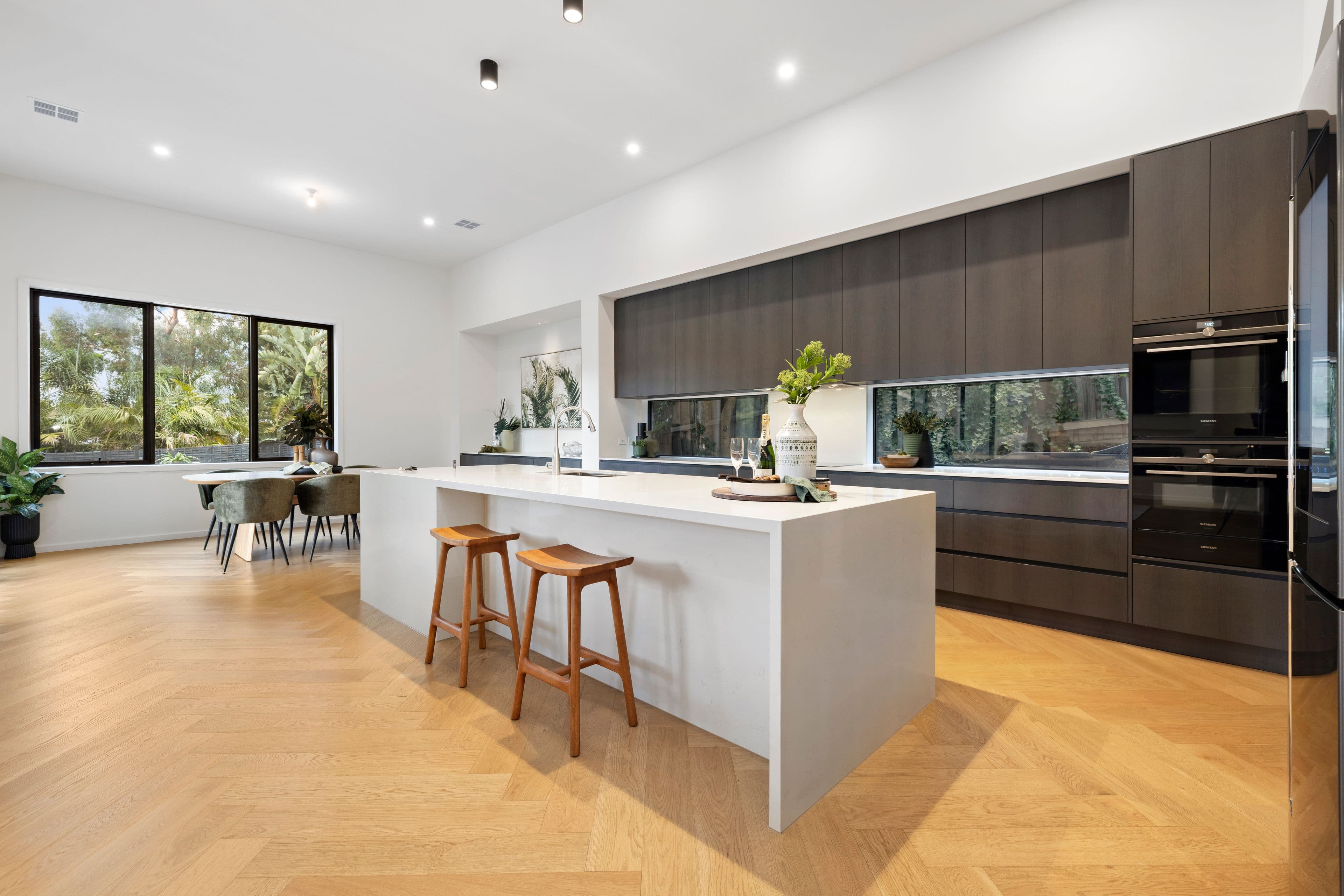 5 Redleaf Way, Wheelers Hill VIC 3150, Wheelers Hill - Thumbnail 4