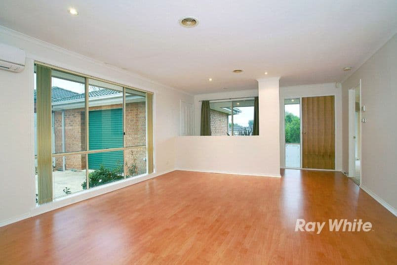 12 Alamanda Way, CRANBOURNE NORTH VIC 3977, Cranbourne North - Thumbnail 6