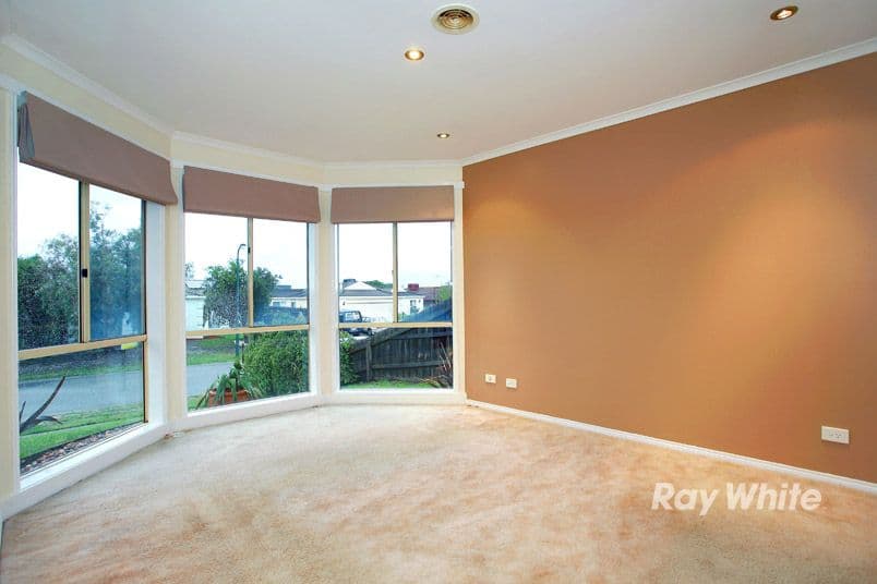 12 Alamanda Way, CRANBOURNE NORTH VIC 3977, Cranbourne North - Thumbnail 8