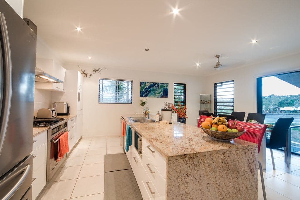 16 Parker Road, Cannonvale QLD 4802, Cannonvale - Thumbnail 3
