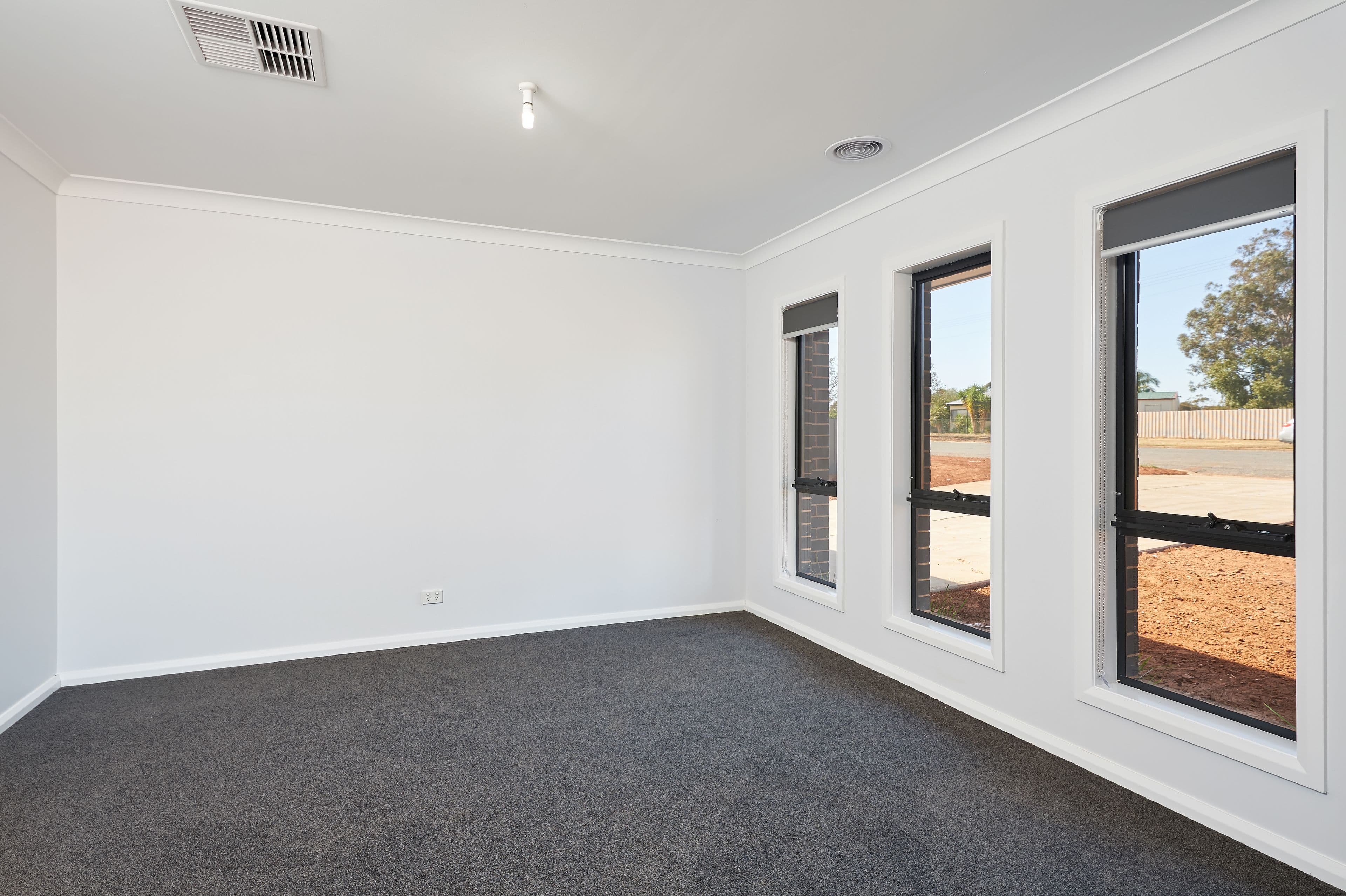 20 Loughnan Street, Coolamon - Thumbnail 4