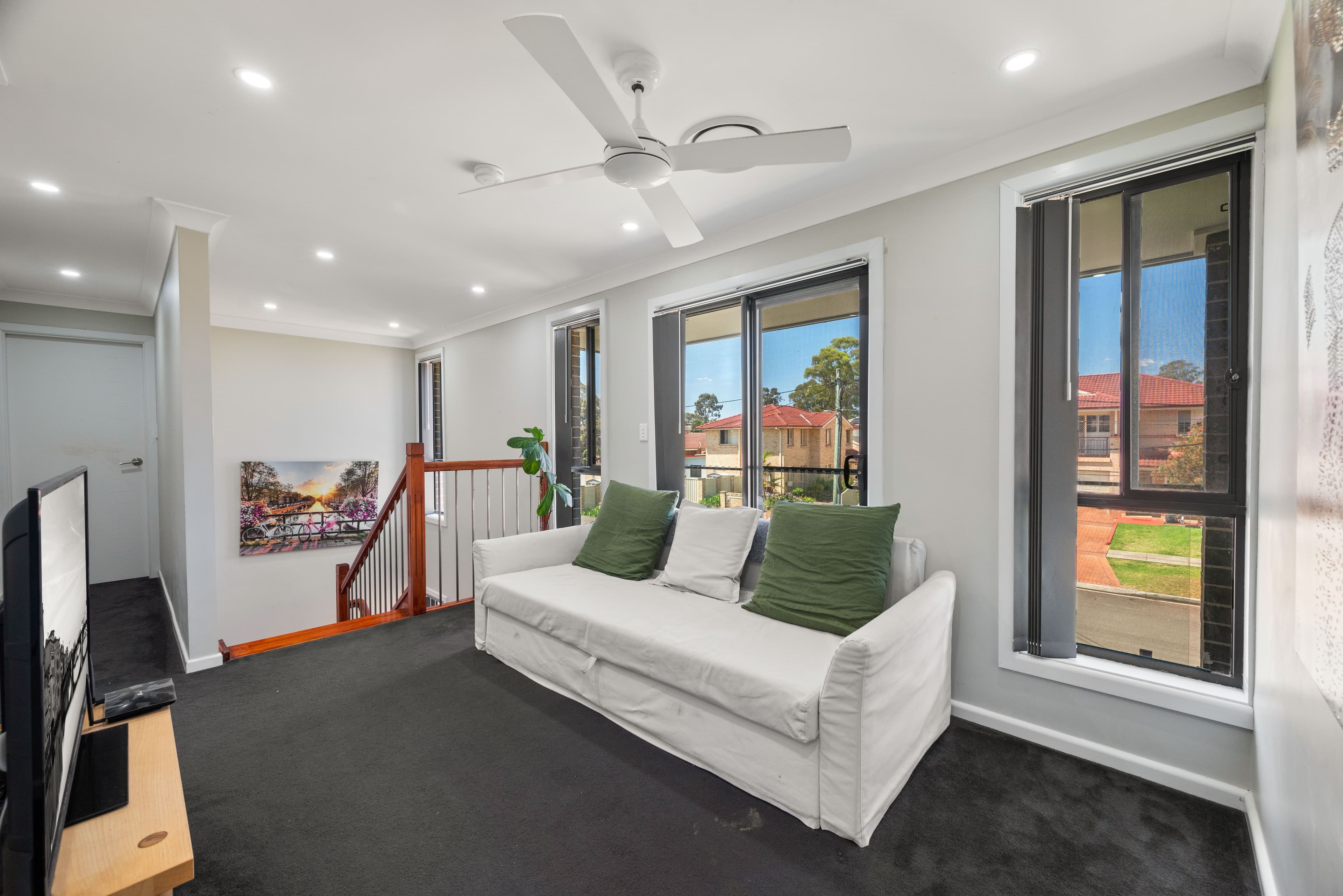39 Verbena Avenue, Casula NSW 2170, Casula - Thumbnail 6