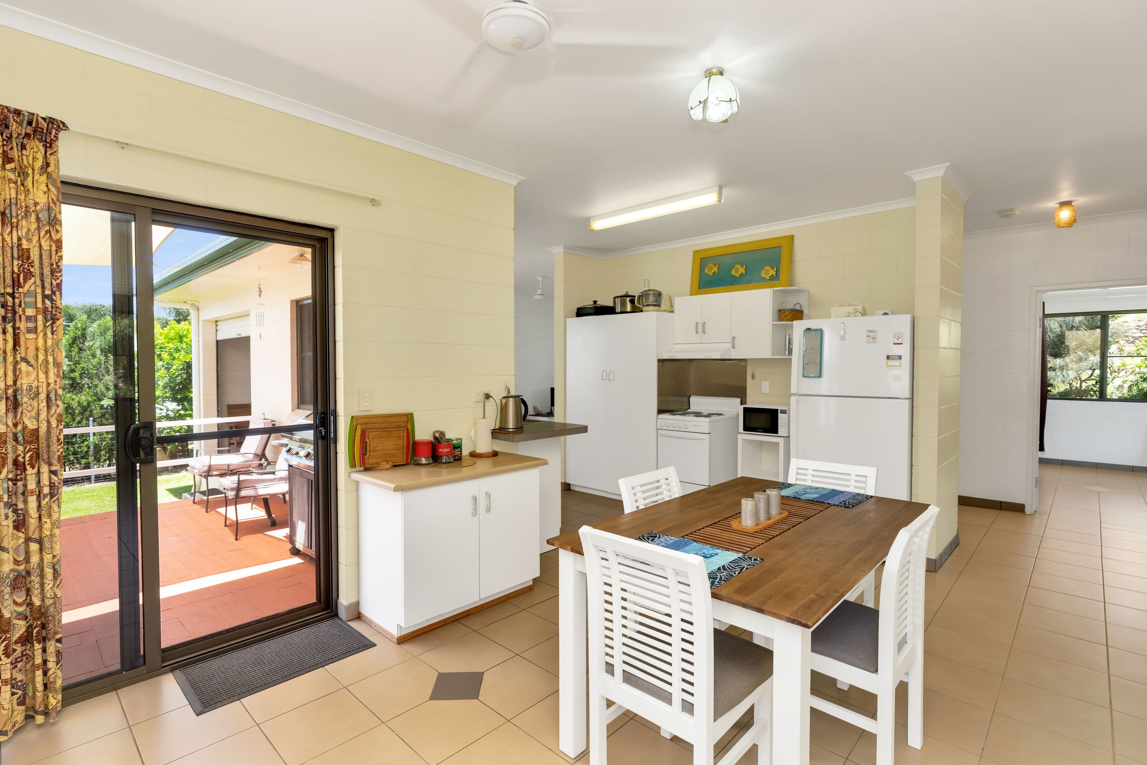 19 Cowry Crescent, Dingo Beach QLD 4800, Dingo Beach - Thumbnail 4