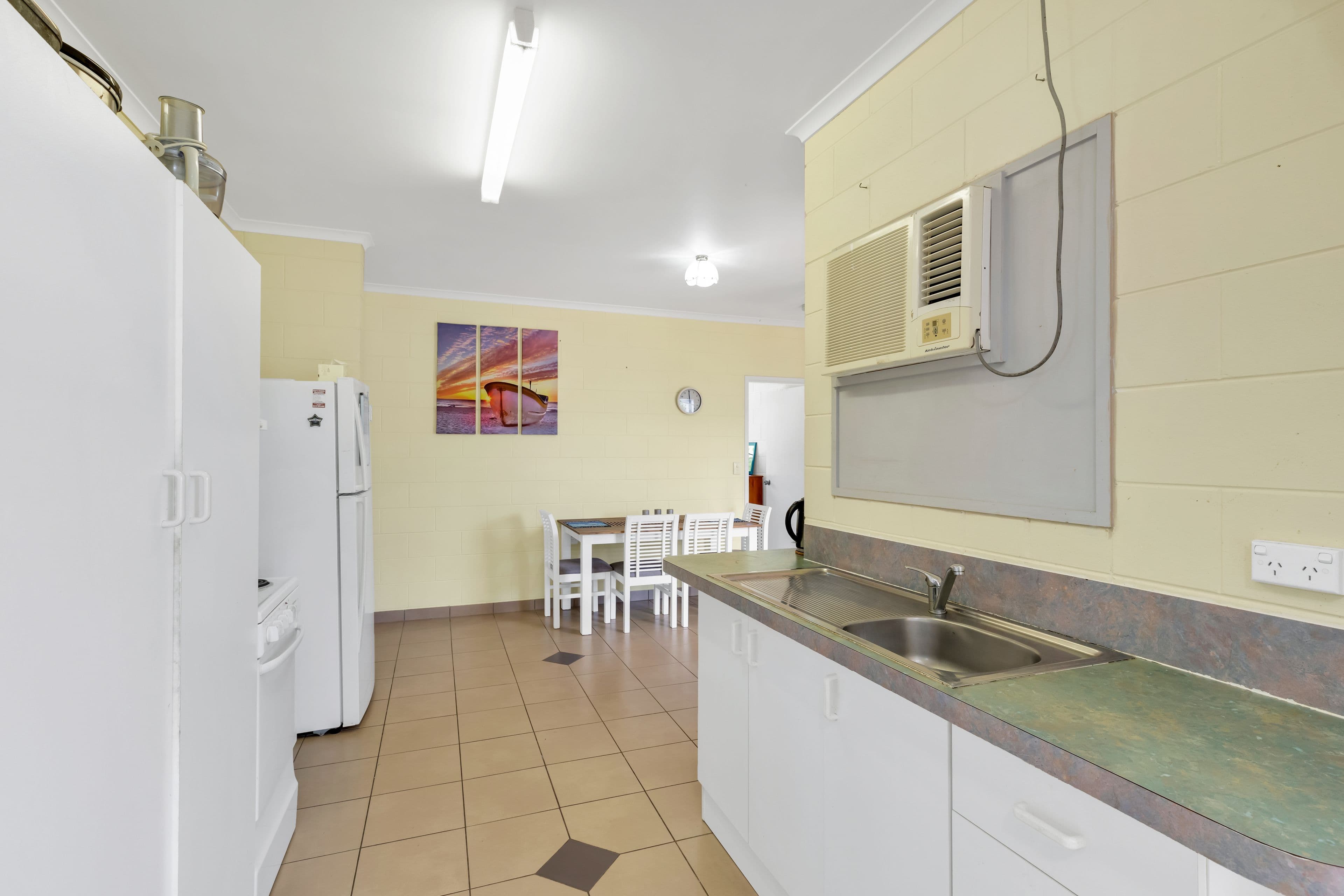 19 Cowry Crescent, Dingo Beach QLD 4800, Dingo Beach - Thumbnail 7