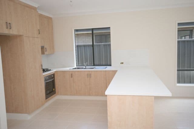 51 Webb Street, CLARE SA 5453, Clare - Thumbnail 4