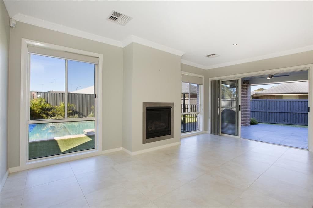 22 Foothills Terrace, Glenmore Park NSW 2745, Glenmore Park - Thumbnail 4