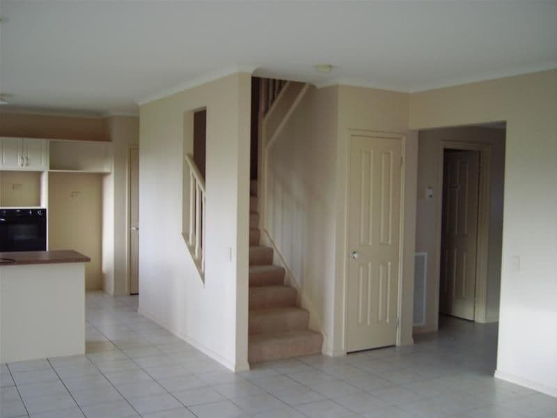 31 Harrington Drive, NARRE WARREN SOUTH VIC 3805, Narre Warren South - Thumbnail 3