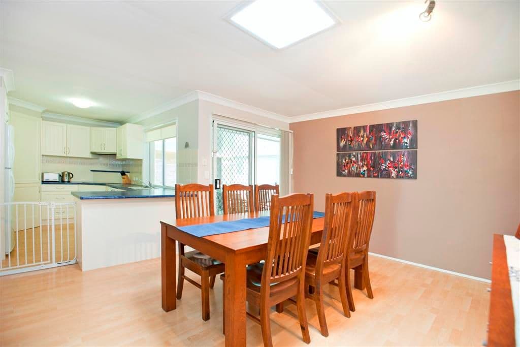 98 Redruth Road, ALEXANDRA HILLS QLD 4161, Alexandra Hills - Thumbnail 5