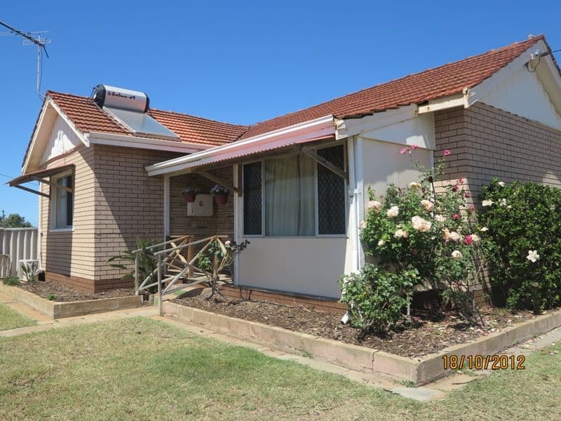6 Whitfield Street, BEACHLANDS WA 6530, Beachlands - Image 1
