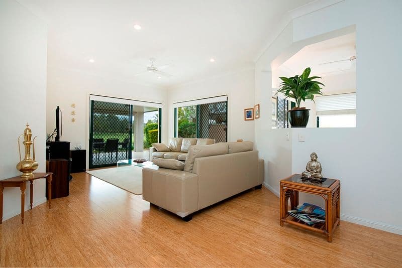 4 Steyning Court, ARUNDEL QLD 4214, Arundel - Thumbnail 3