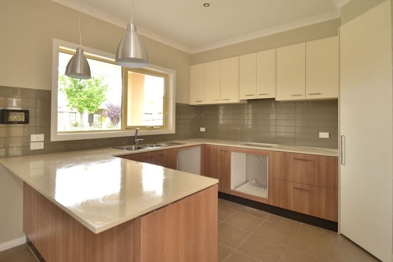 9 Kelvin Grove, SOUTH MORANG VIC 3752, South Morang - Thumbnail 2