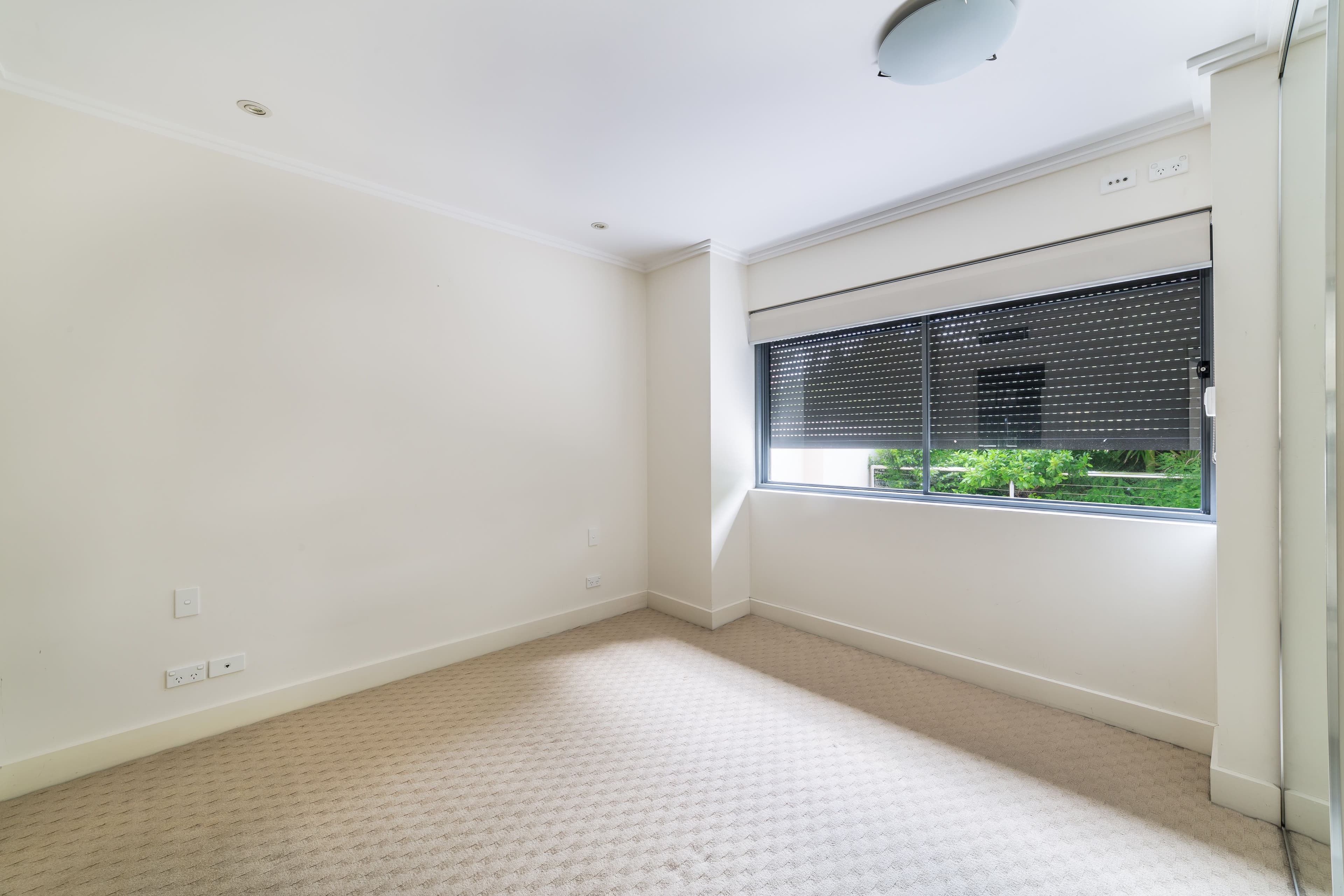 508 Marine Parade, Biggera Waters QLD 4216, Biggera Waters - Thumbnail 4