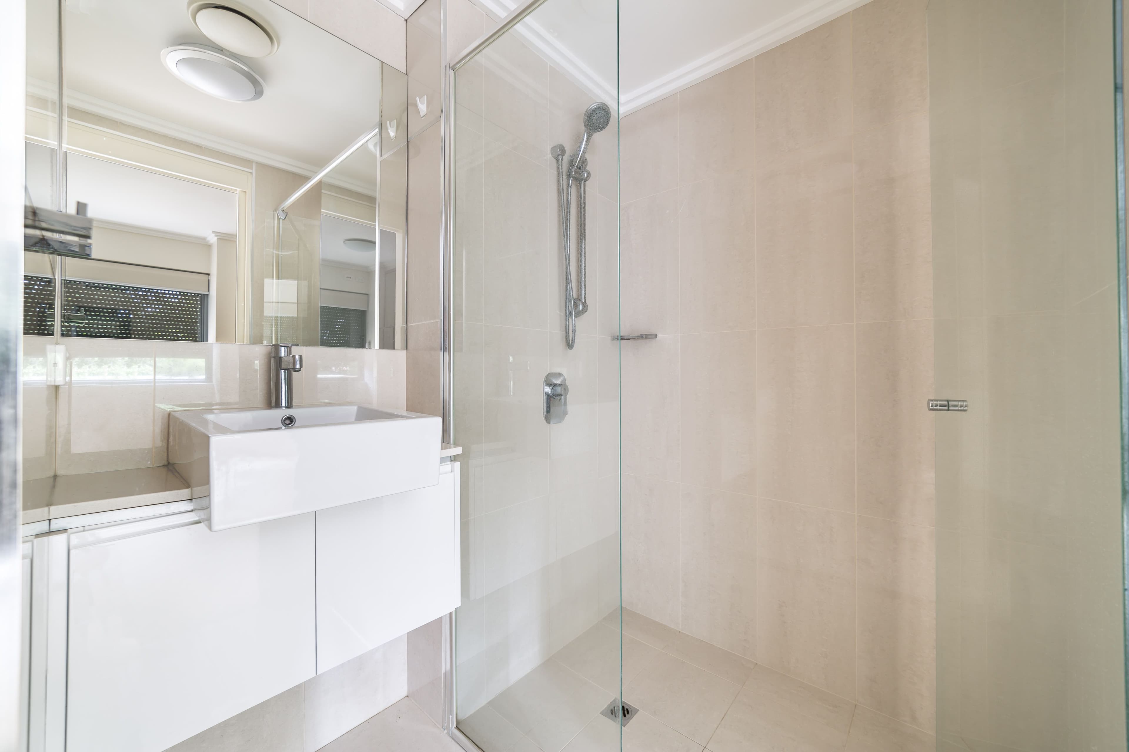 508 Marine Parade, Biggera Waters QLD 4216, Biggera Waters - Thumbnail 5