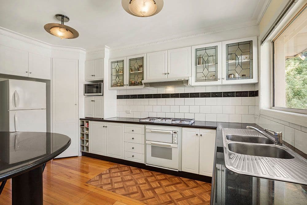 1064 Doncaster Road, DONCASTER EAST VIC 3109, Doncaster East - Thumbnail 2