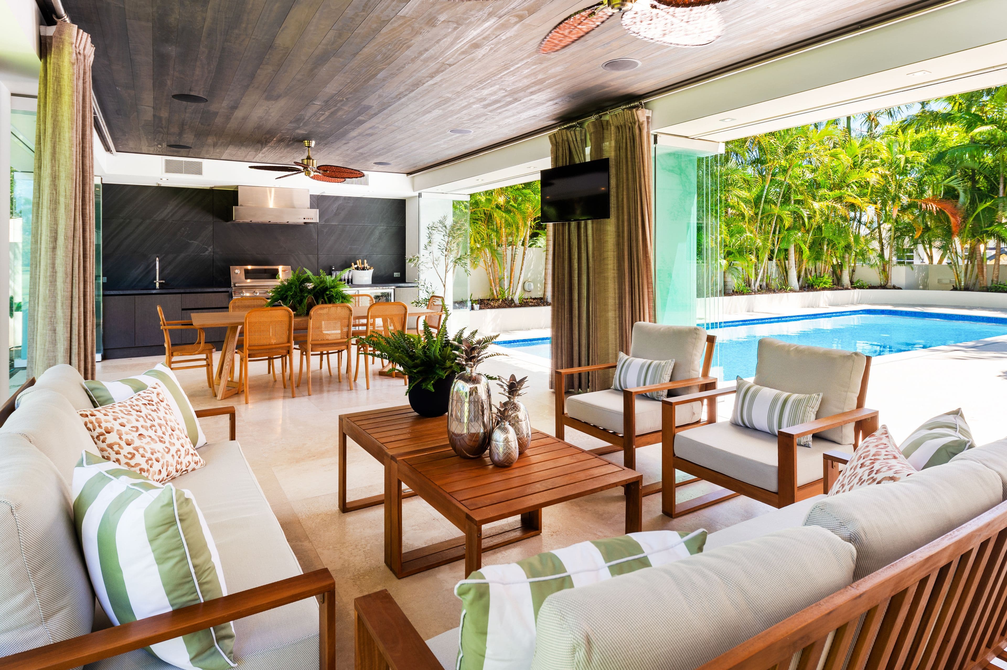 5903 Muirfield Place, Sanctuary Cove QLD 4212, Sanctuary Cove - Thumbnail 2