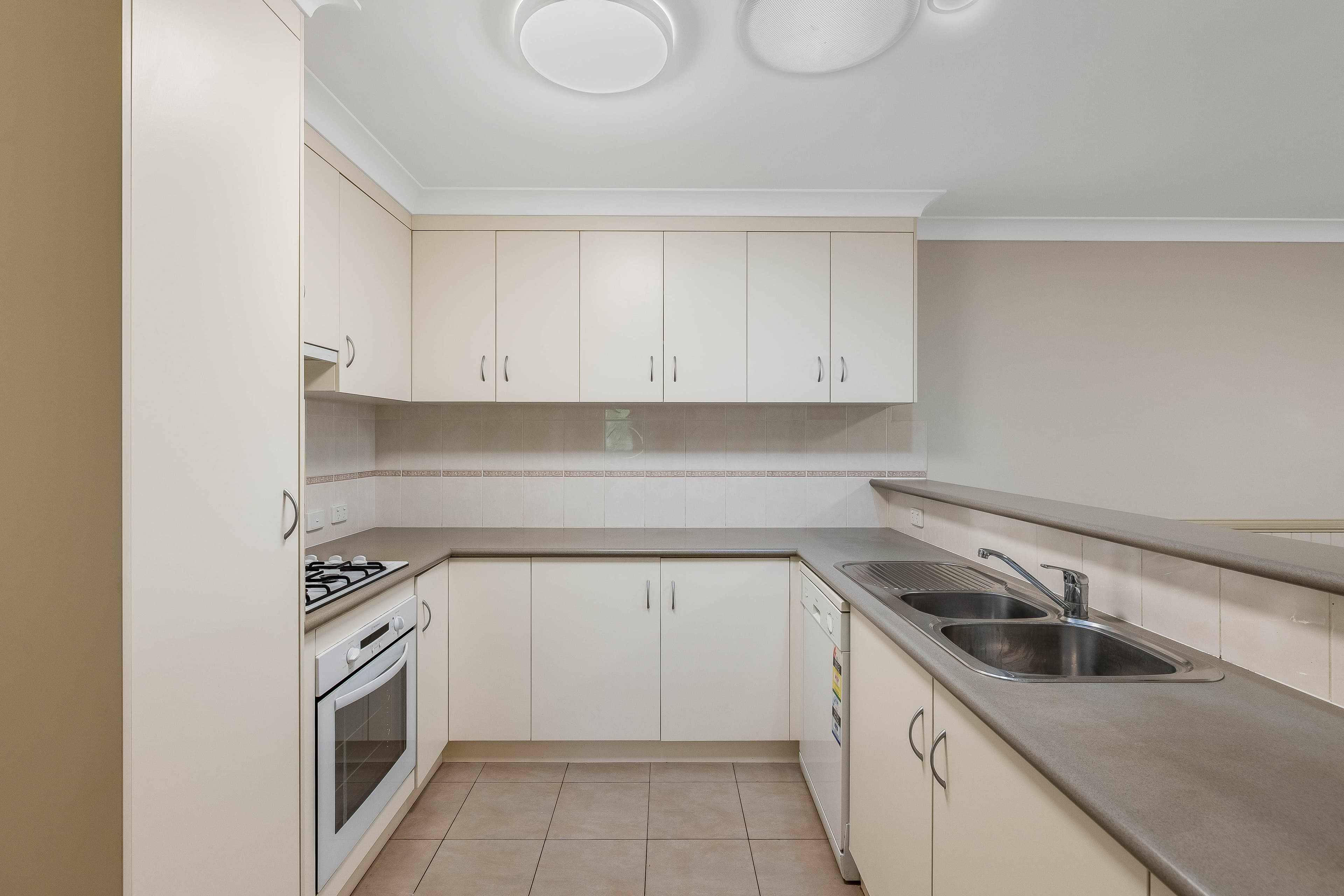 22a Spencer Street, Harristown QLD 4350, Harristown - Thumbnail 2