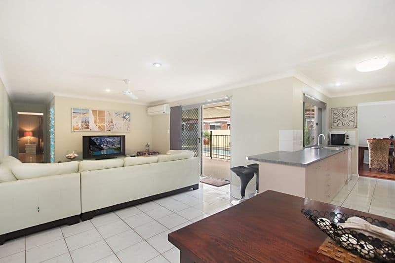 7 Beaconsfield Drive, Burleigh Waters QLD 4220, Burleigh Waters - Thumbnail 5
