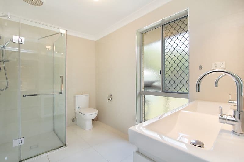 7 Beaconsfield Drive, Burleigh Waters QLD 4220, Burleigh Waters - Thumbnail 8