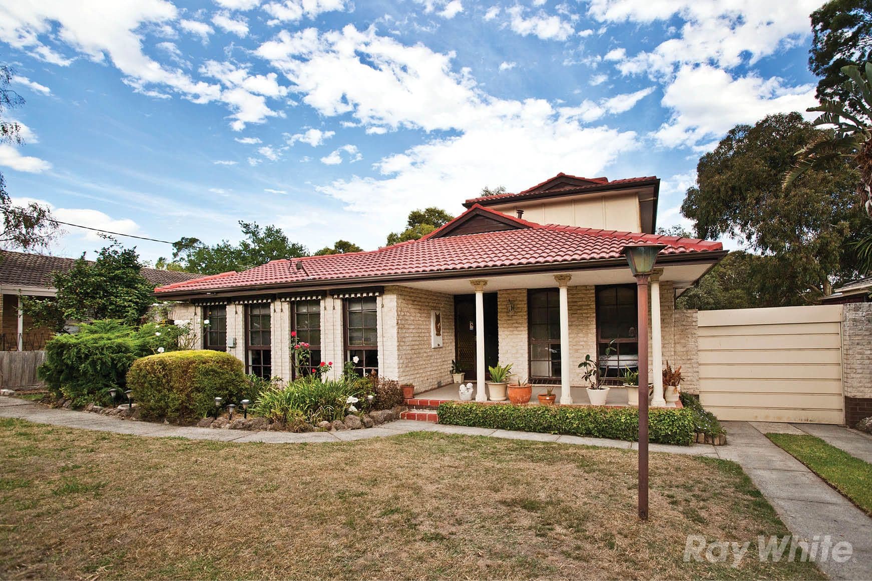 10 Fortescue Grove, Vermont South VIC 3133, Vermont South - Image 1