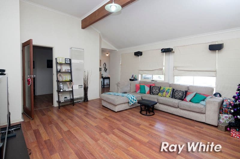 74 Raphael Crescent, Frankston VIC 3199, Frankston - Thumbnail 4