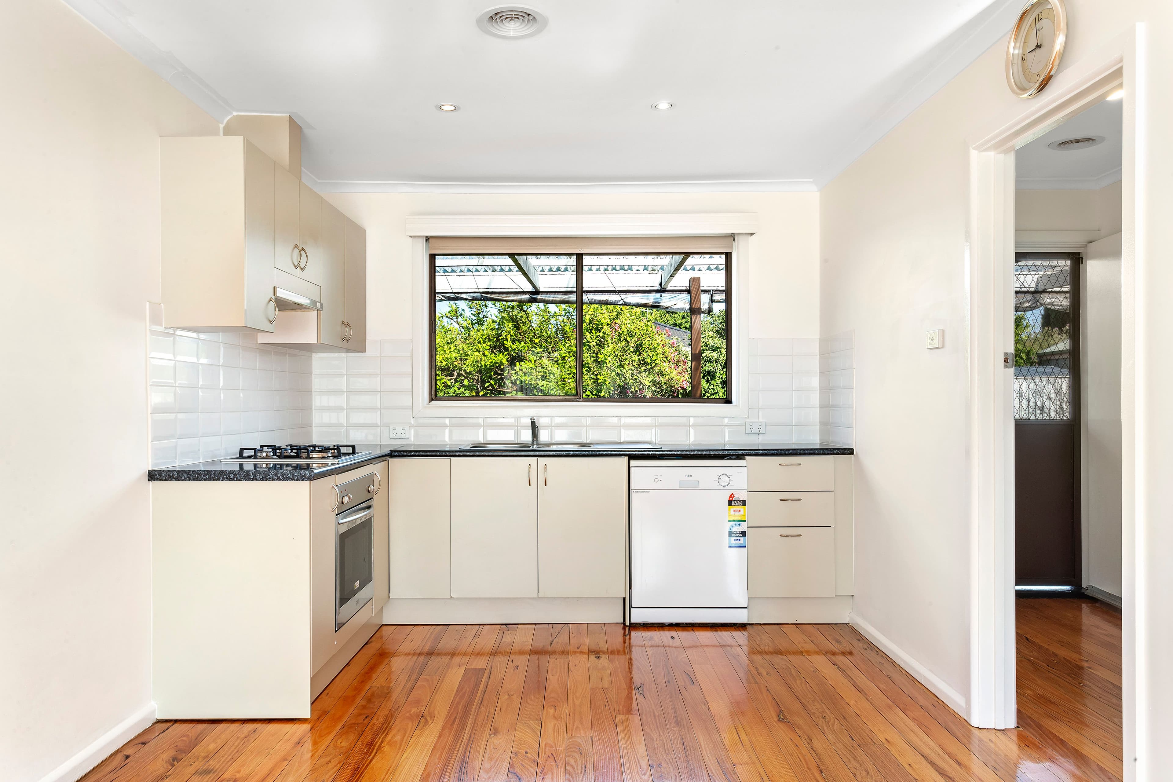19 Valerie Street, Lalor VIC 3075, Lalor - Thumbnail 2