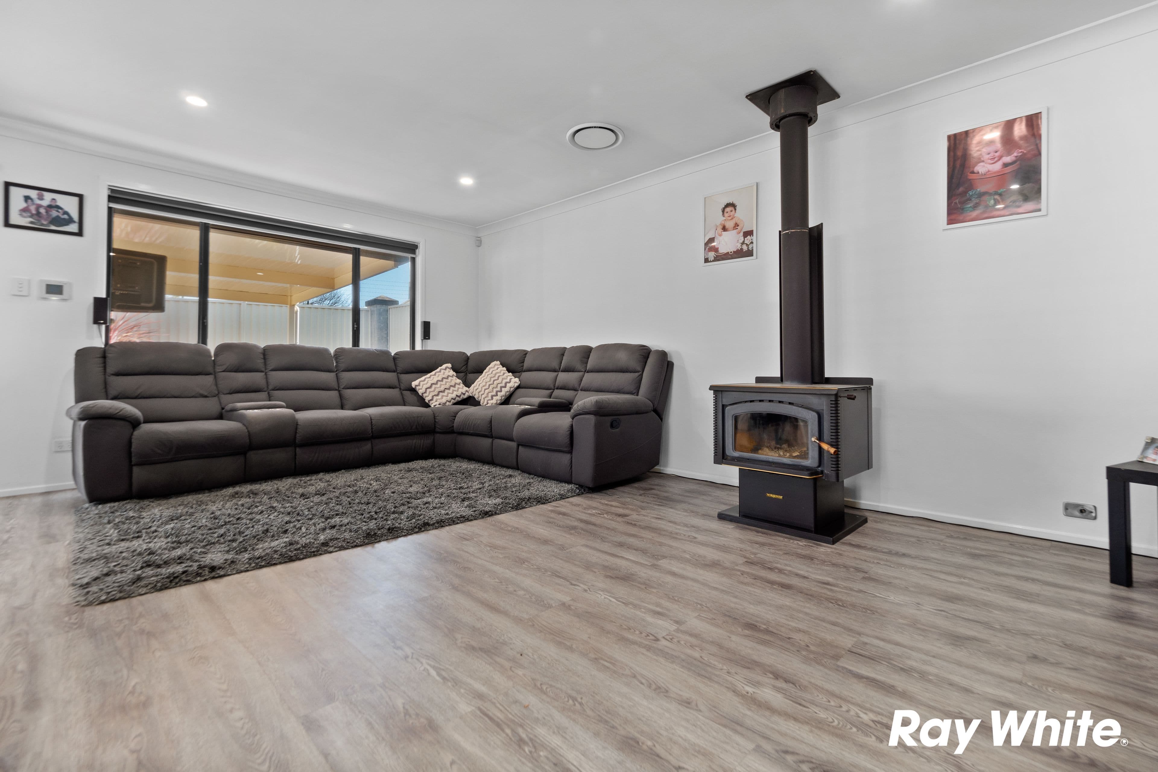 120 Sentry Drive, Parklea NSW 2768, Parklea - Thumbnail 2