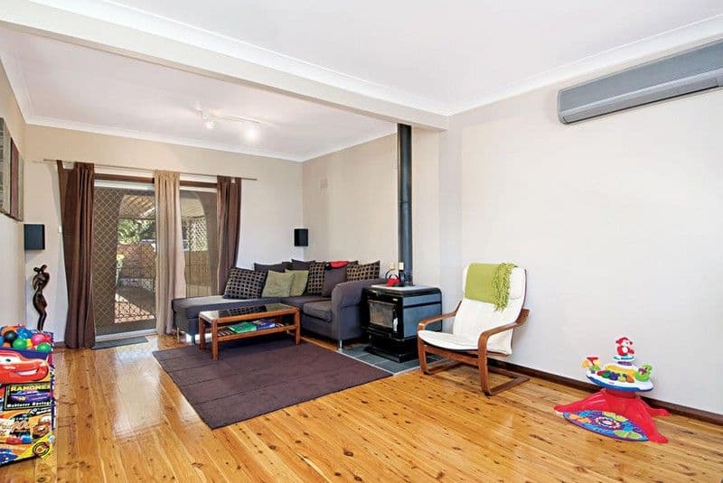 31 Roland Avenue, Northmead NSW 2152, Northmead - Thumbnail 2