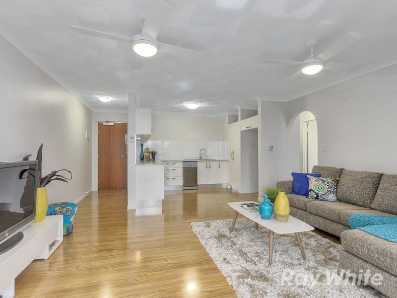 24 Rosemount Terrace, Windsor QLD 4030, Windsor - Thumbnail 2