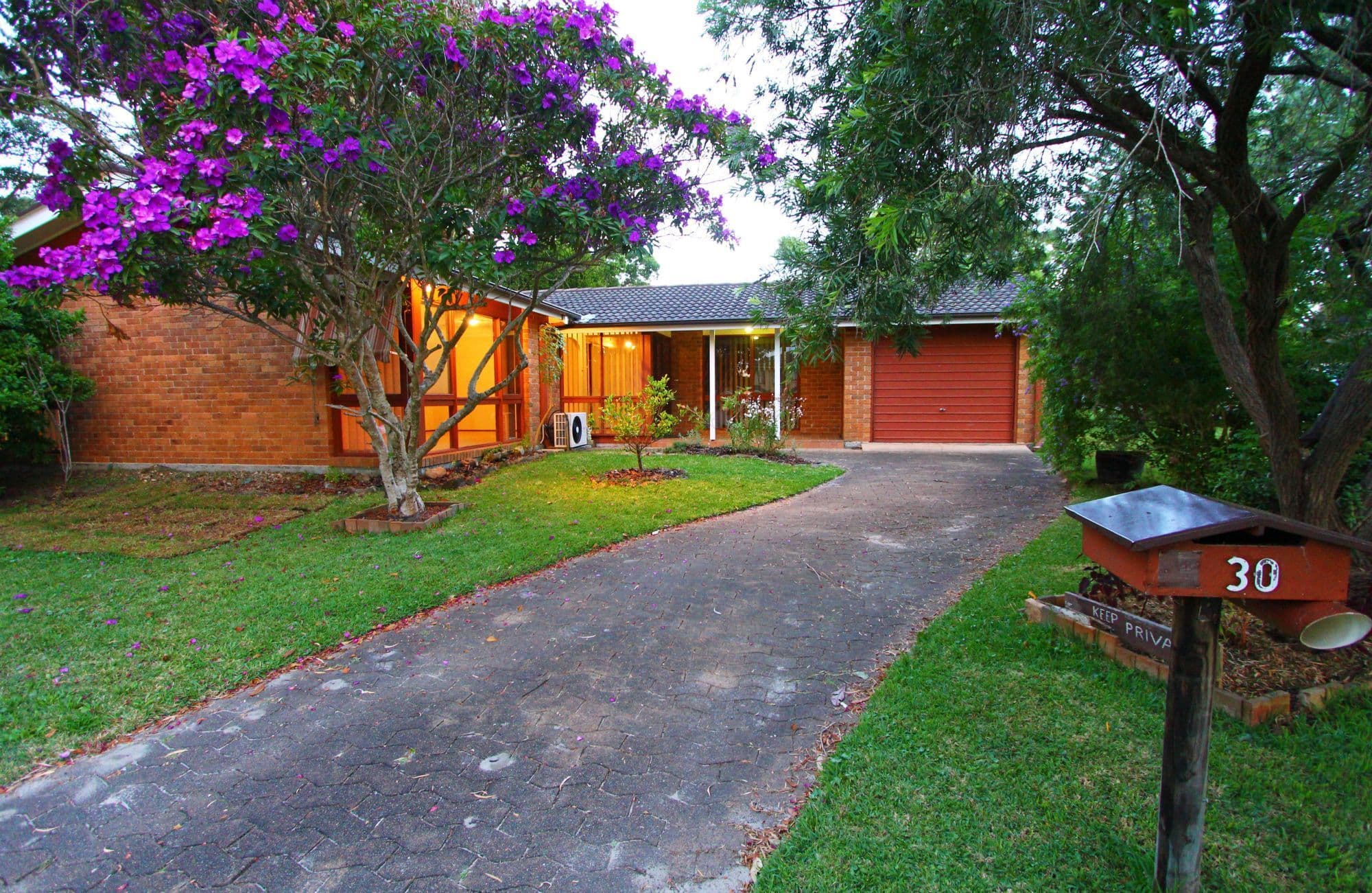 30 Lakin Street, BATEAU BAY NSW 2261, Bateau Bay - Thumbnail 2