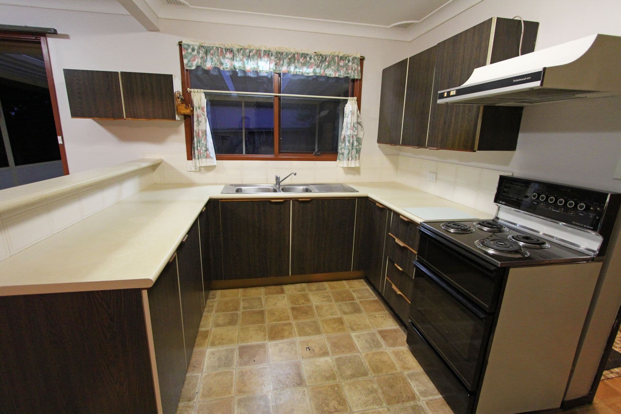 30 Lakin Street, BATEAU BAY NSW 2261, Bateau Bay - Thumbnail 7