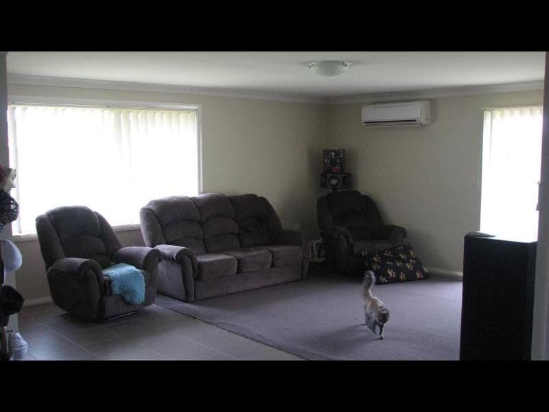 2 Garland Place, Young - Thumbnail 8